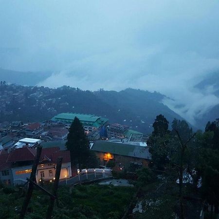 Hotel Taktsang Darjeeling ดาร์จีลิง ภายนอก รูปภาพ