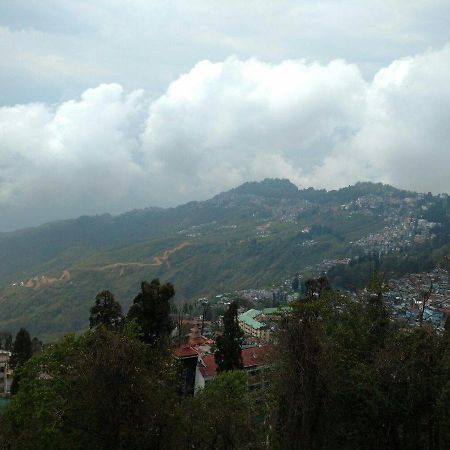 Hotel Taktsang Darjeeling ดาร์จีลิง ภายนอก รูปภาพ