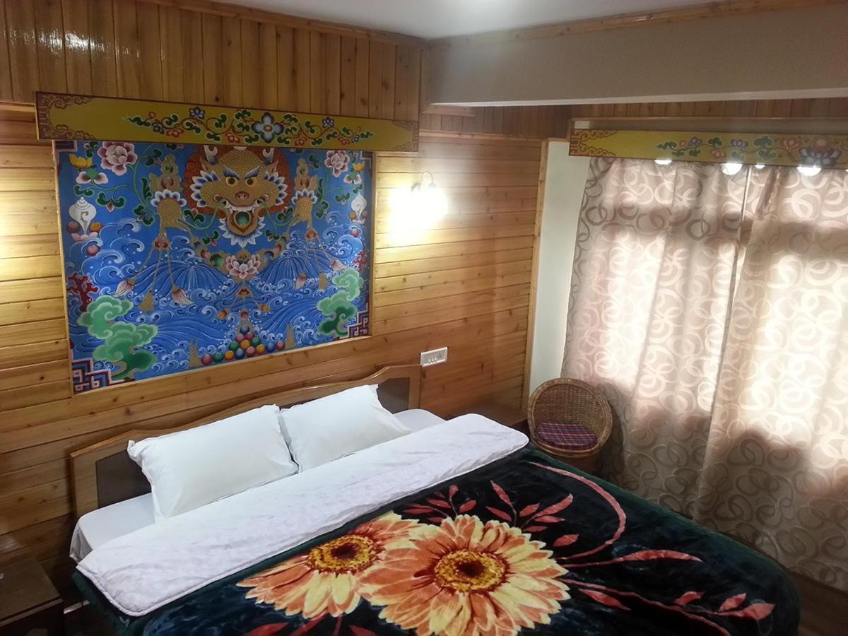 Hotel Taktsang Darjeeling ดาร์จีลิง ภายนอก รูปภาพ